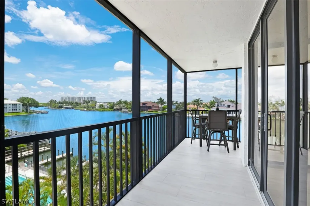 10482 Gulf Shore Drive Naples FL 34108