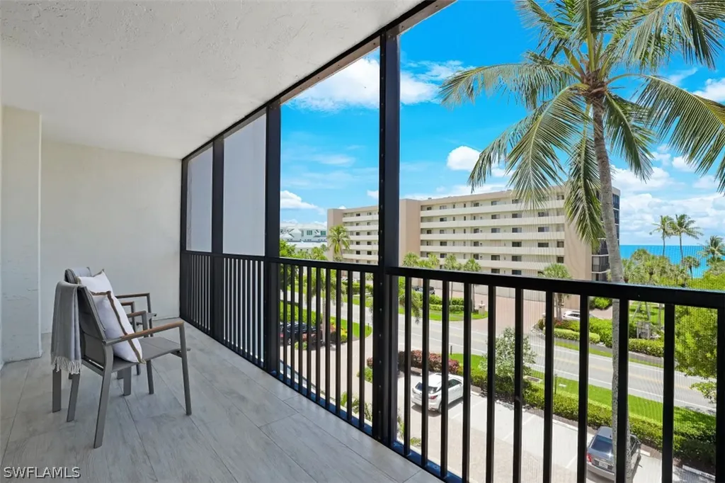 10482 Gulf Shore Drive Naples FL 34108