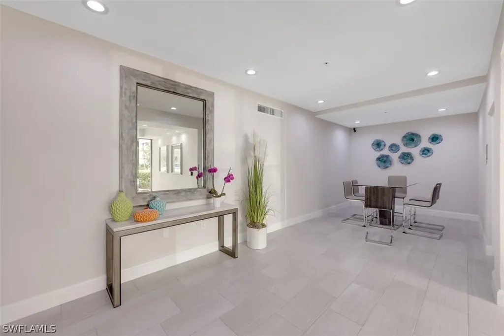 10482 Gulf Shore Drive Naples FL 34108