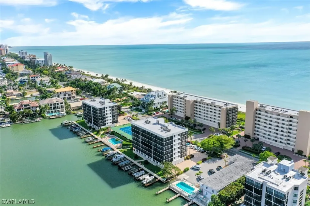 10482 Gulf Shore Drive Naples FL 34108