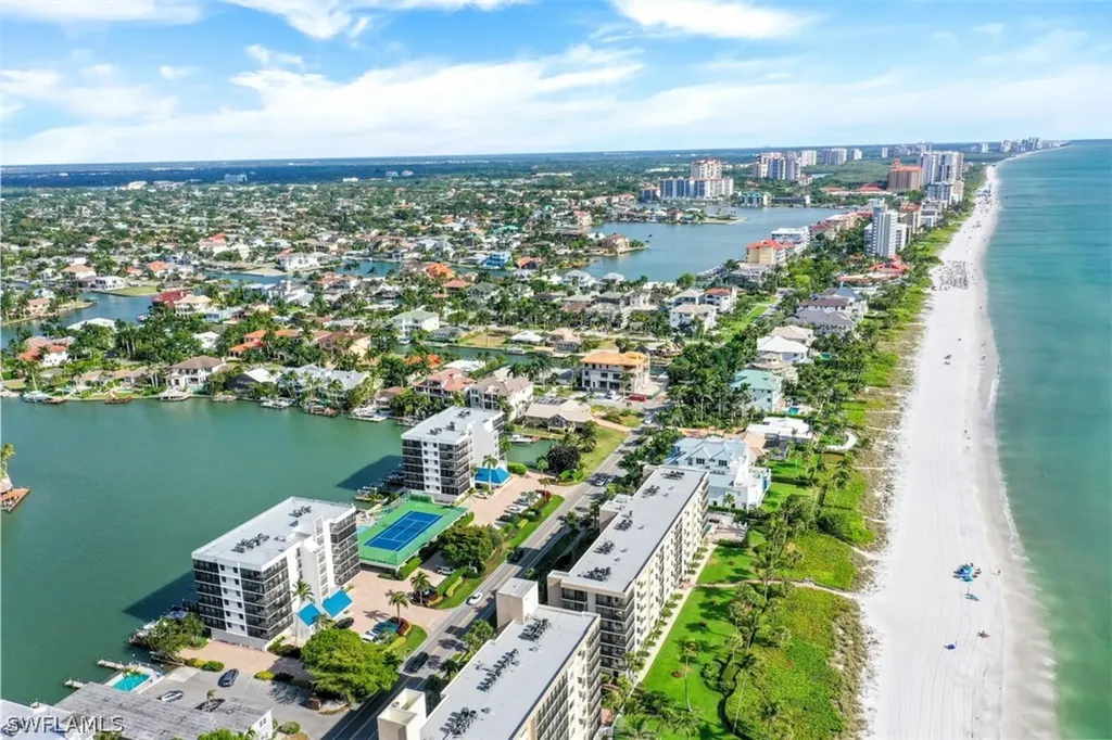10482 Gulf Shore Drive Naples FL 34108