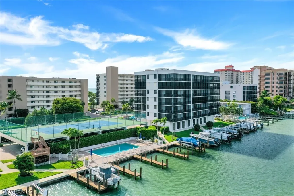10482 Gulf Shore Drive Naples FL 34108