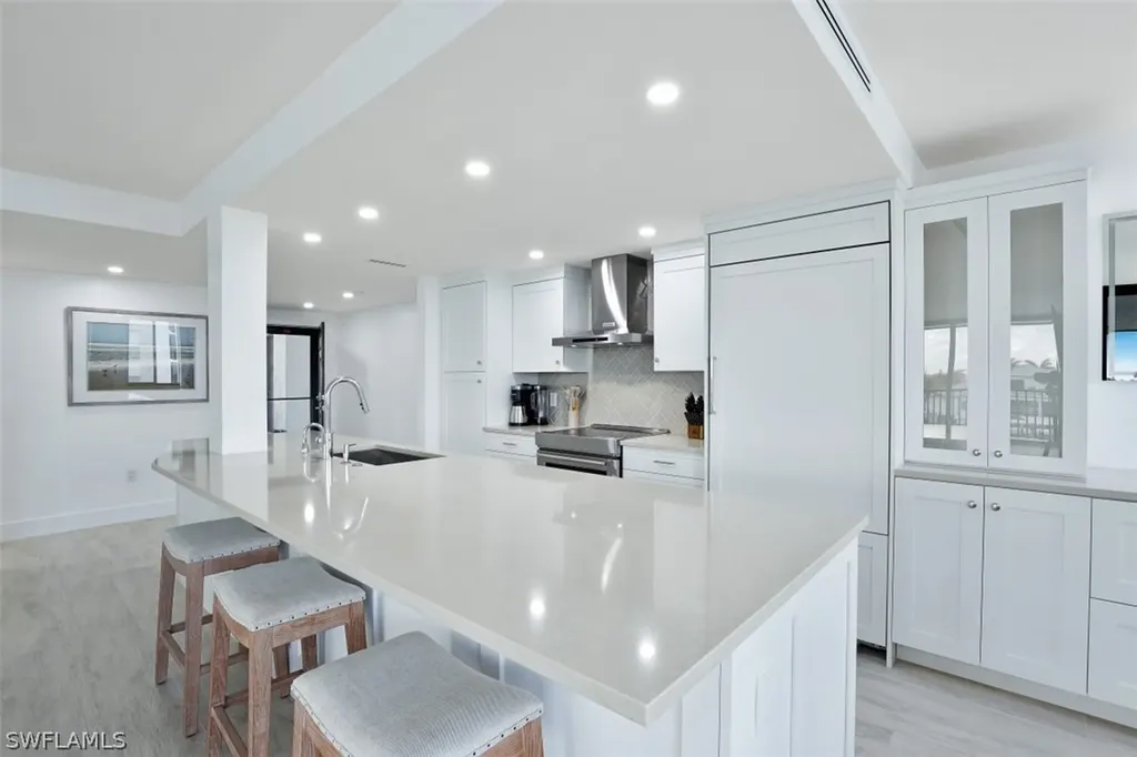 10482 Gulf Shore Drive Naples FL 34108