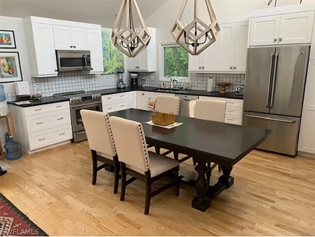 4781 Tradewinds Drive Sanibel FL 33957