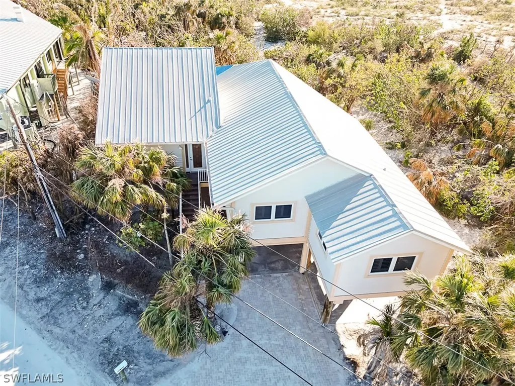 4781 Tradewinds Drive Sanibel FL 33957