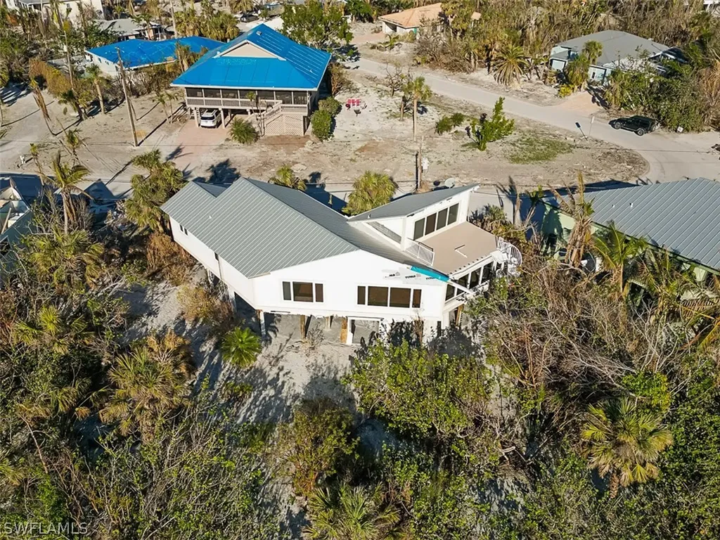 4781 Tradewinds Drive Sanibel FL 33957