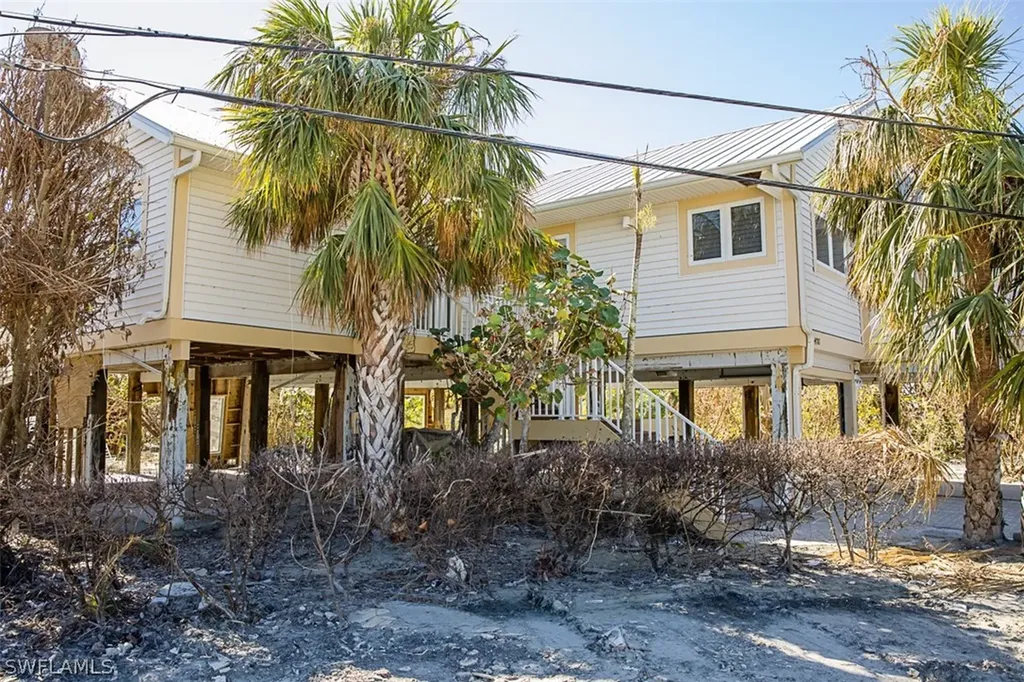 4781 Tradewinds Drive Sanibel FL 33957