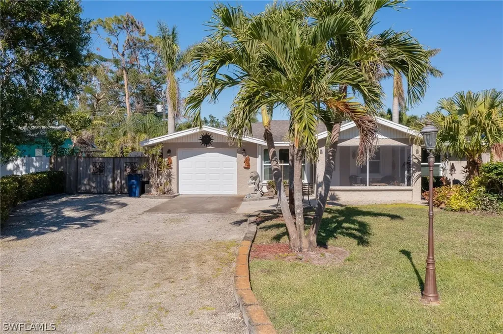 2455 Woodland Circle Fort Myers FL 33907
