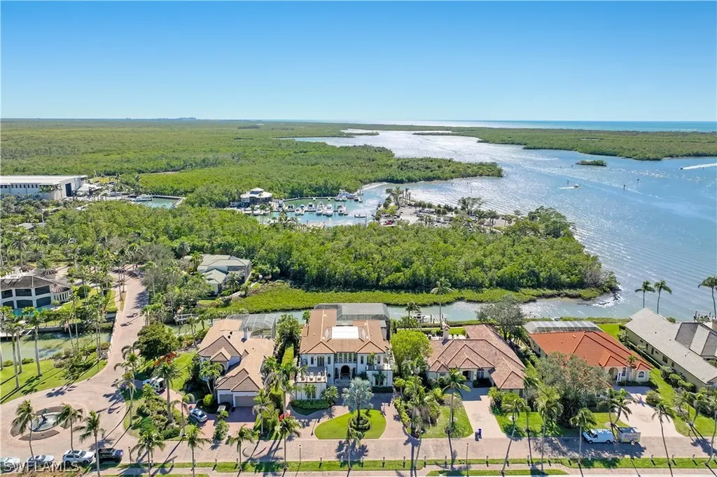 1450 Gulfstar Drive S Naples FL 34112