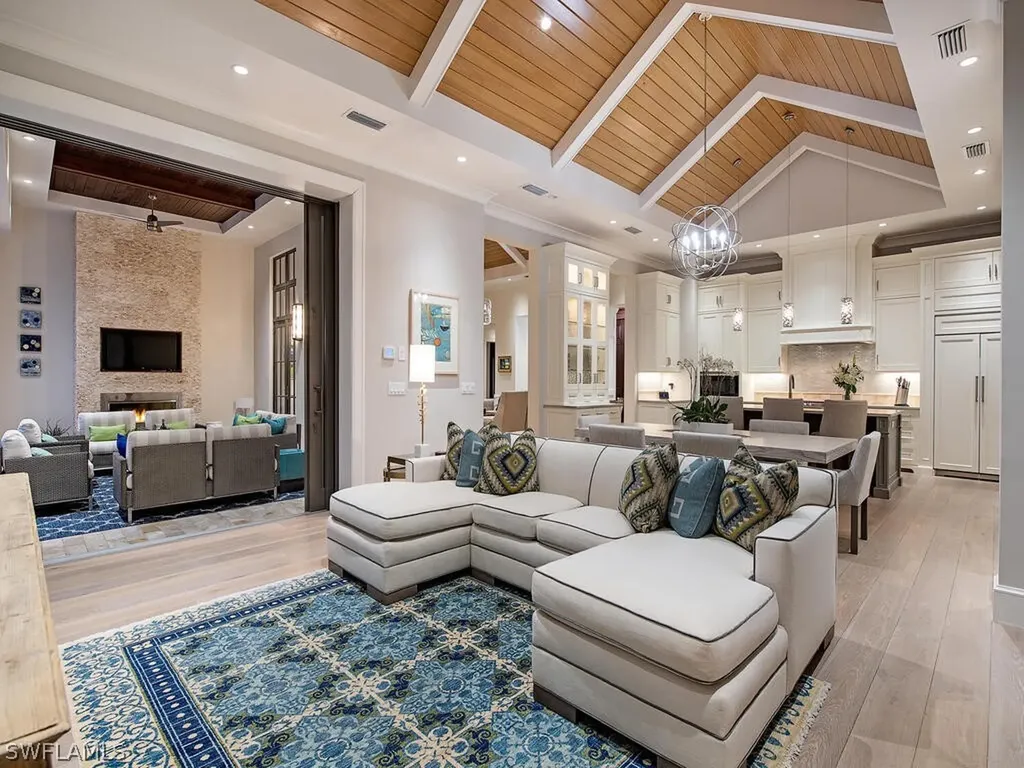 650 Regatta Road Naples FL 34103