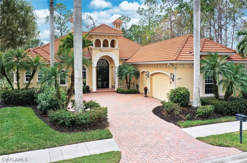 2955 Mona Lisa Boulevard Naples FL 34119