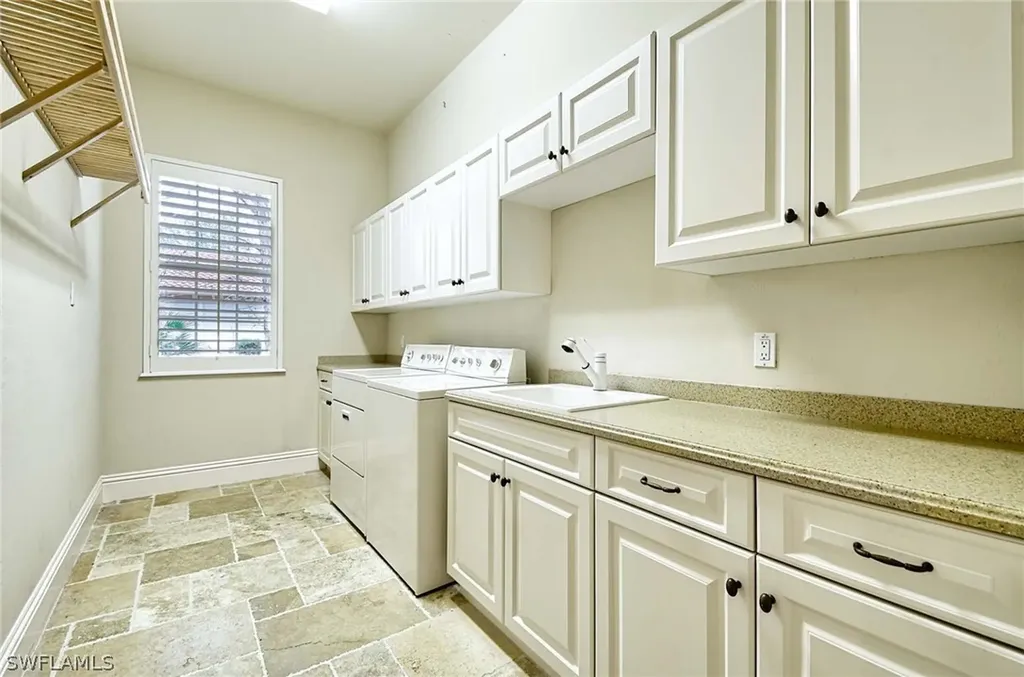 2955 Mona Lisa Boulevard Naples FL 34119