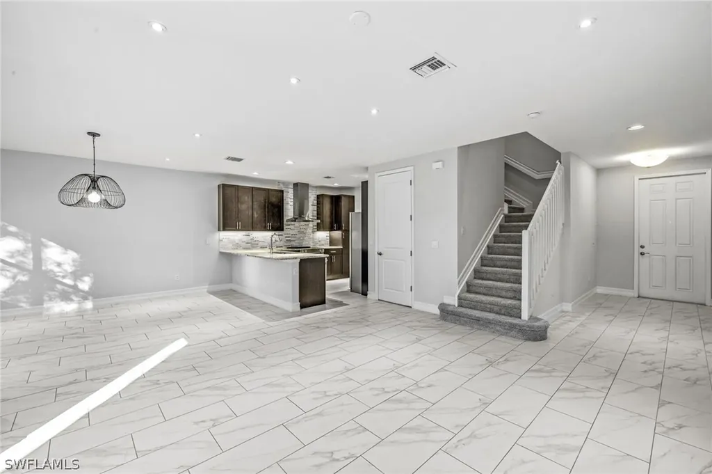 7841 Bristol Circle Naples FL 34120