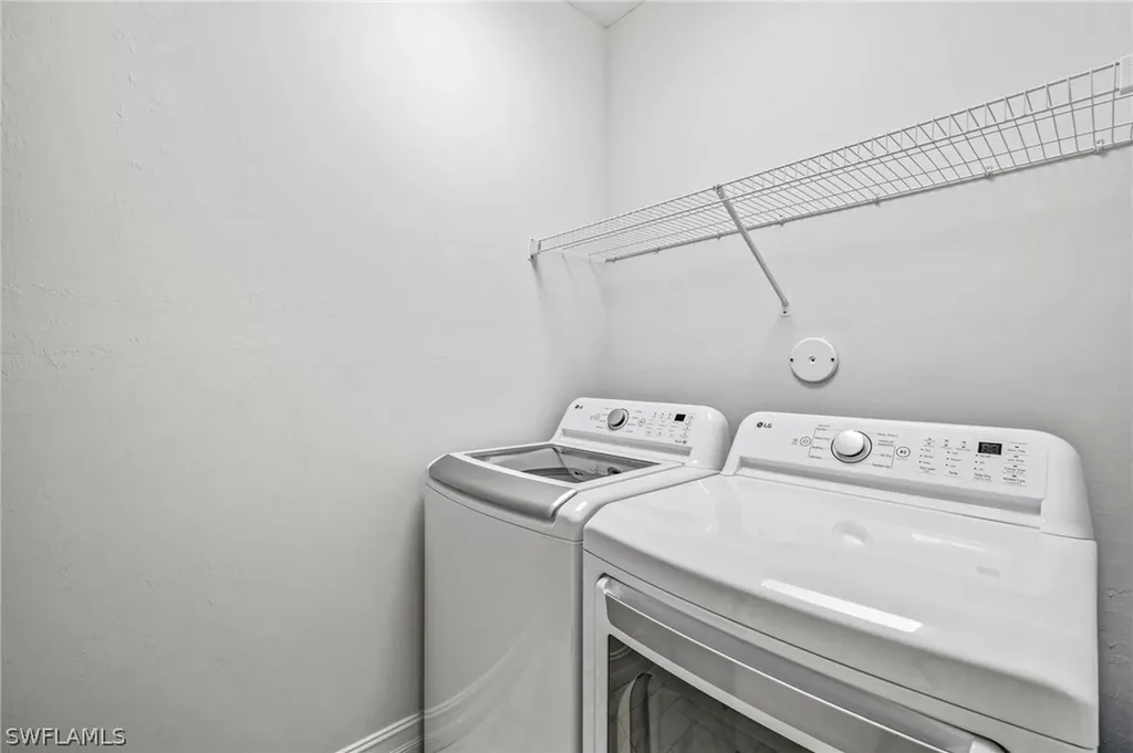 7841 Bristol Circle Naples FL 34120
