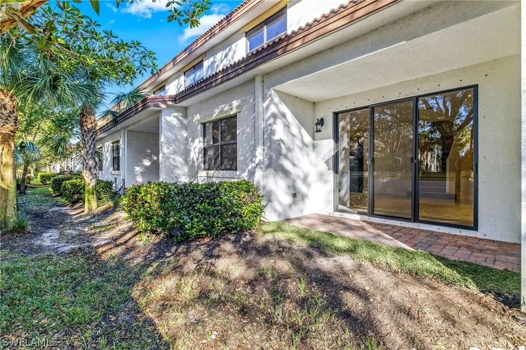 7841 Bristol Circle Naples FL 34120