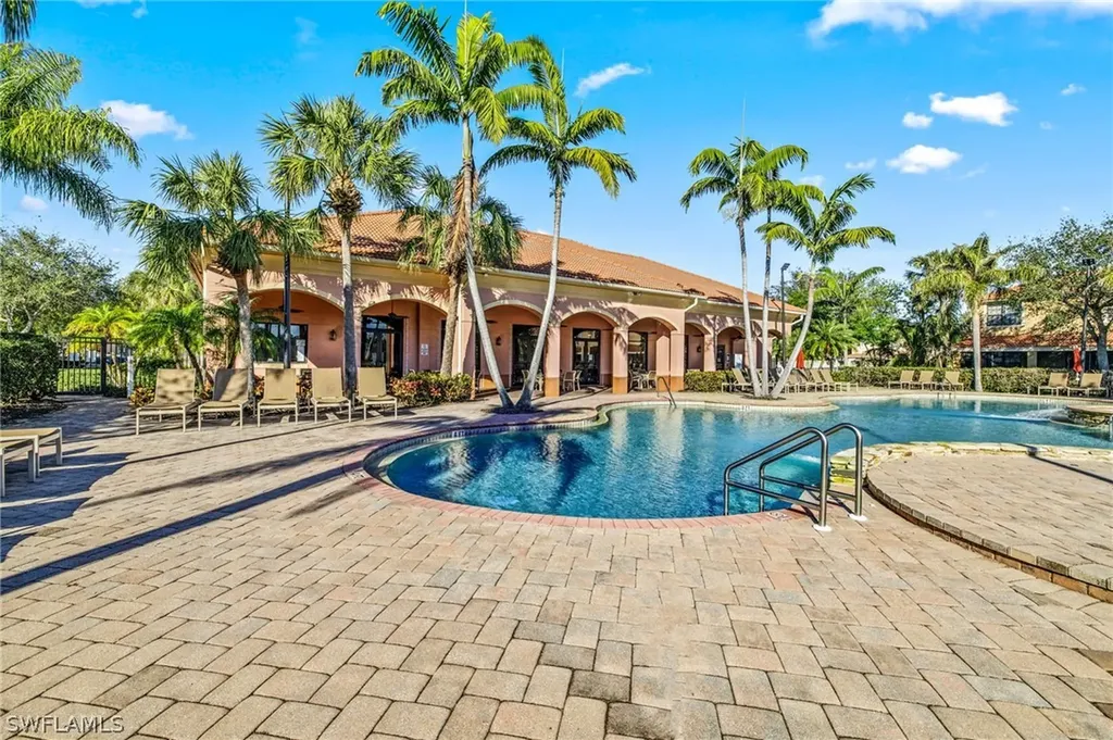 7841 Bristol Circle Naples FL 34120