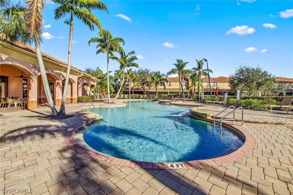 7841 Bristol Circle Naples FL 34120