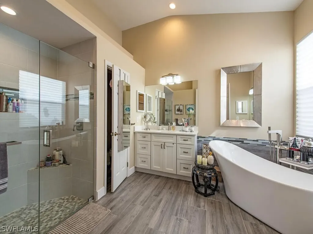 208 Skipping Stone Lane Naples FL 34119