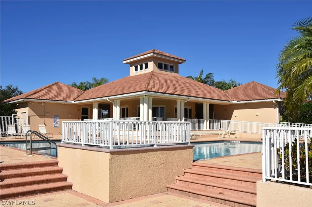 208 Skipping Stone Lane Naples FL 34119