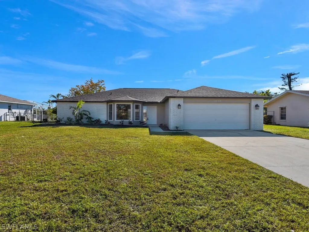 1038 Ne Van Loon Terrace Cape Coral FL 33909