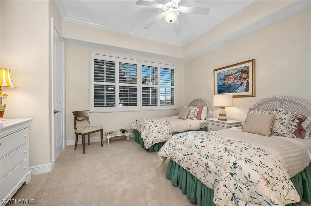 570 El Camino Real Naples FL 34119