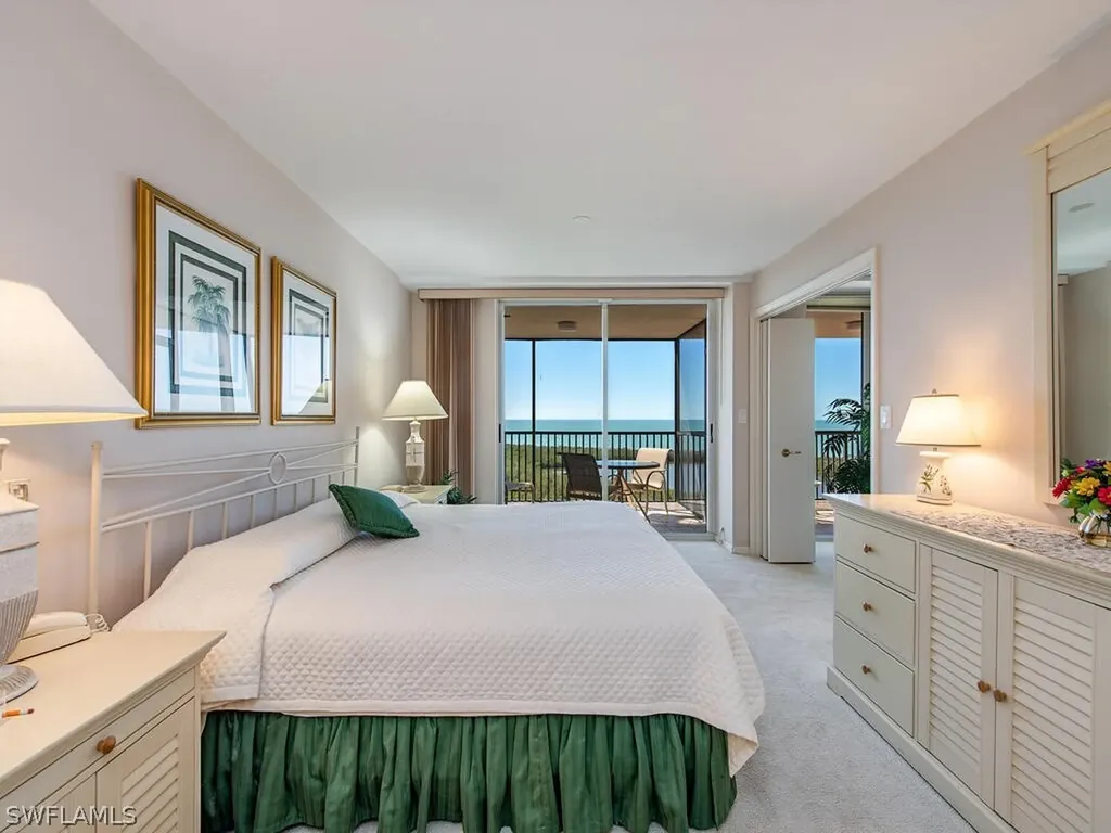 6825 Grenadier Boulevard Naples FL 34108