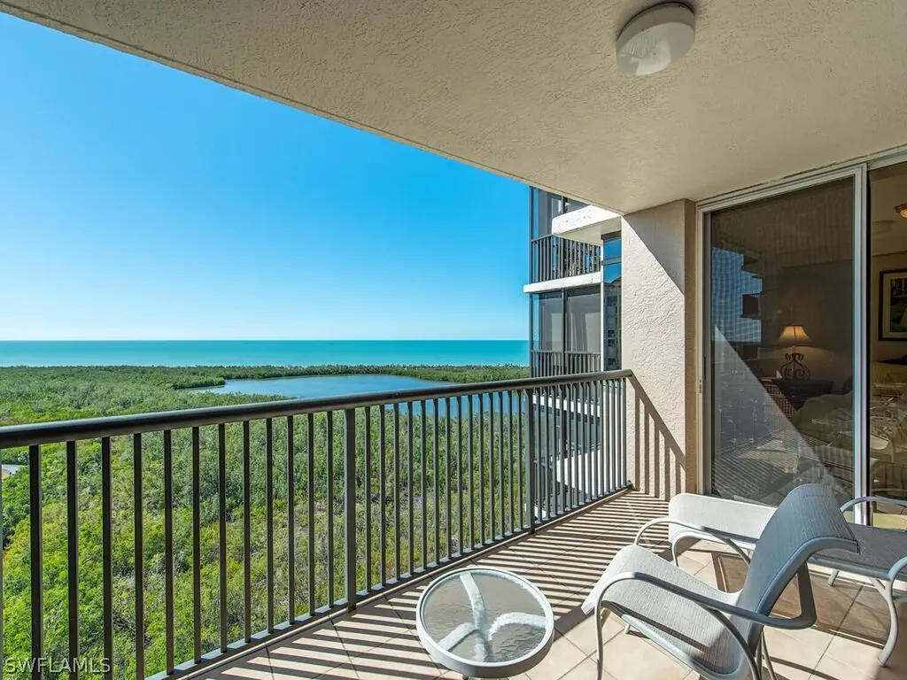 6825 Grenadier Boulevard Naples FL 34108