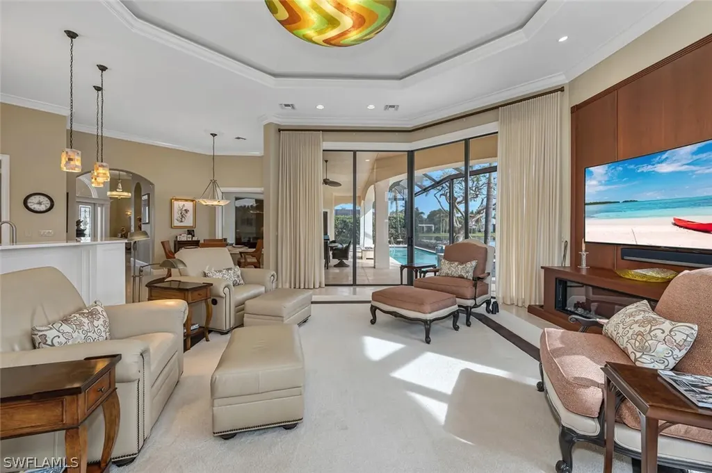 558 Portsmouth Court Naples FL 34110