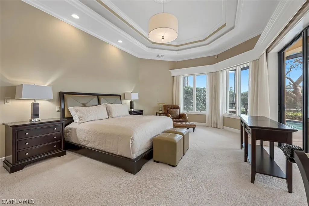 558 Portsmouth Court Naples FL 34110