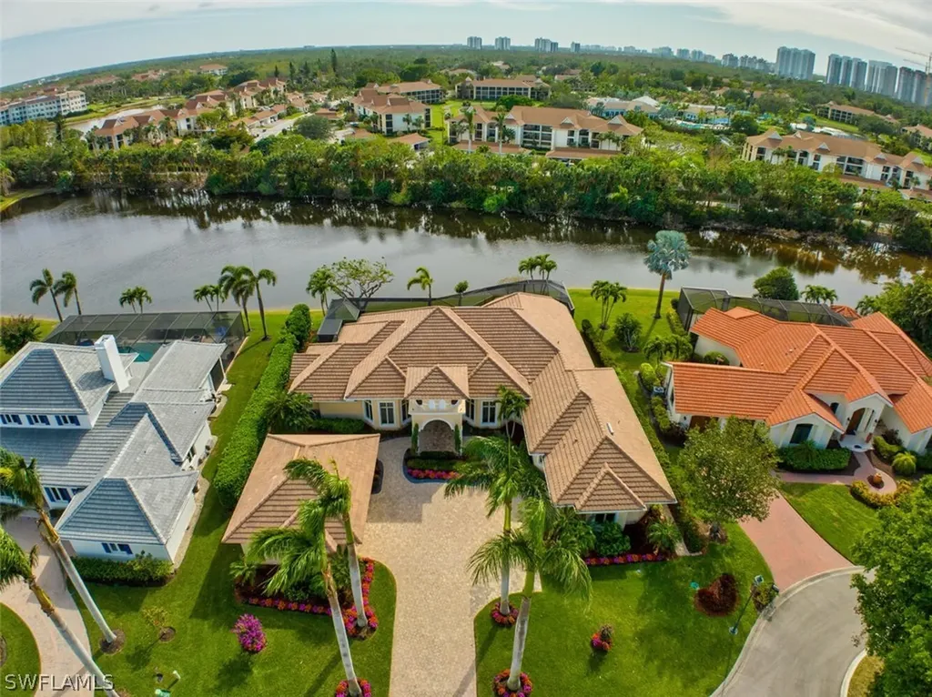 558 Portsmouth Court Naples FL 34110