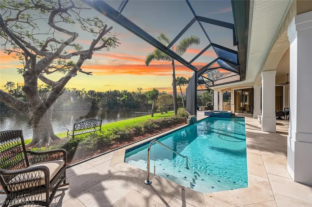 558 Portsmouth Court Naples FL 34110
