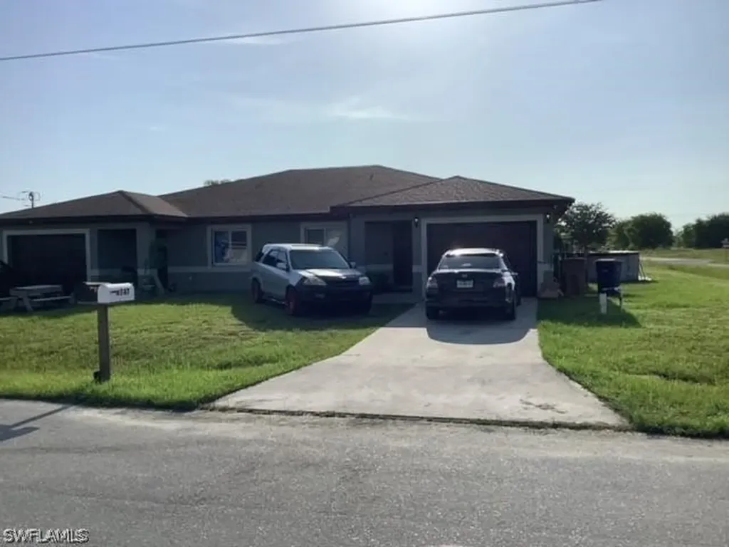 745-747 Homer Avenue S Lehigh Acres FL 33973