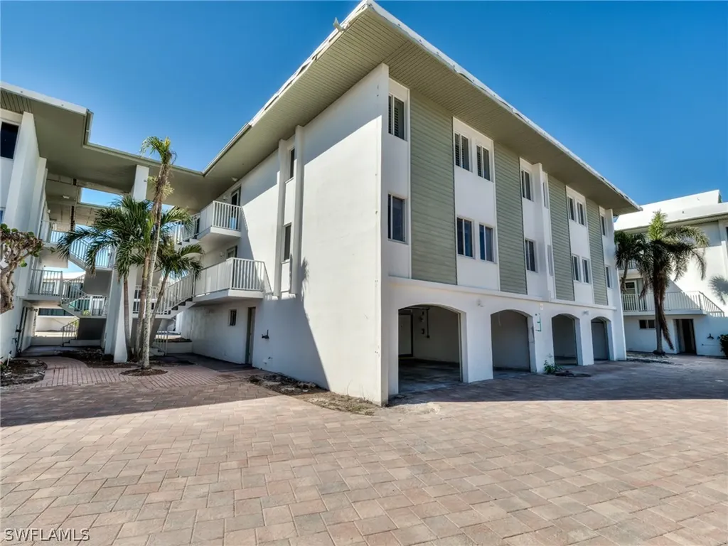 1341 Middle Gulf Drive Sanibel FL 33957
