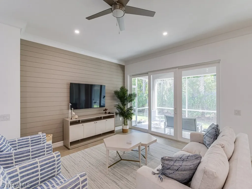 184 Indies Drive East Naples FL 34114