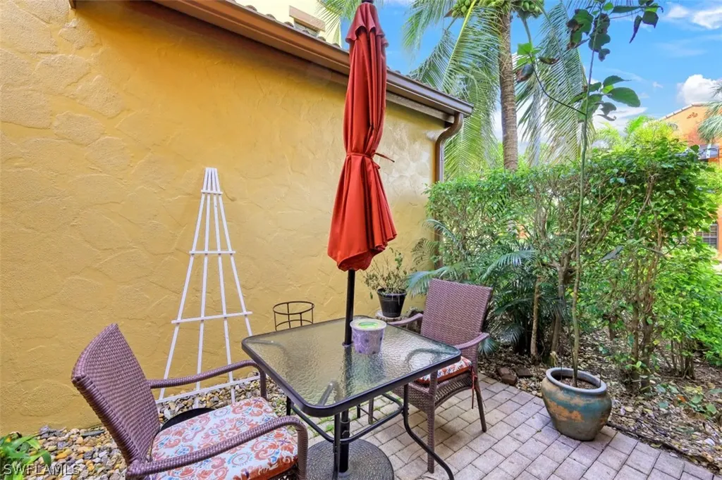 9097 Capistrano Street S Naples FL 34113