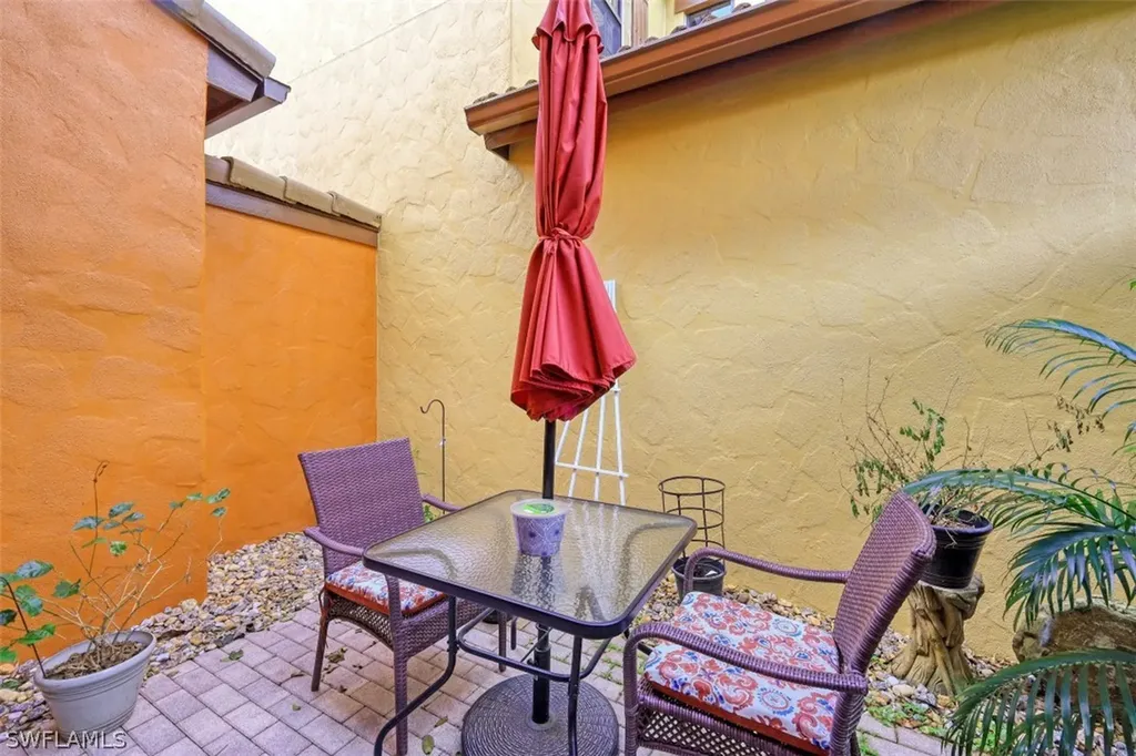 9097 Capistrano Street S Naples FL 34113