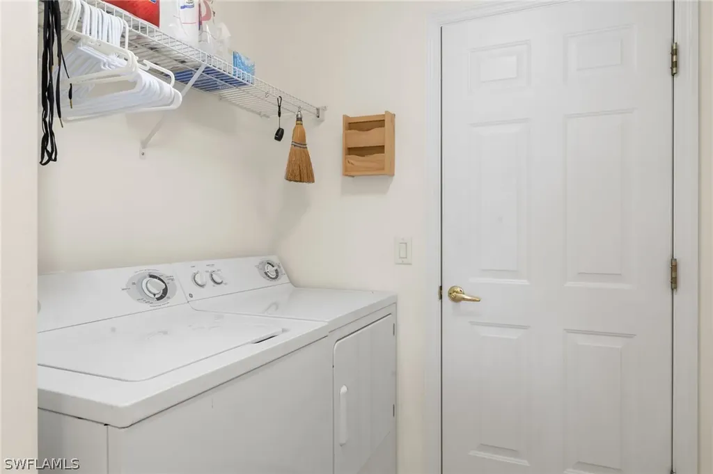 10015 Oakhurst Way Fort Myers FL 33913