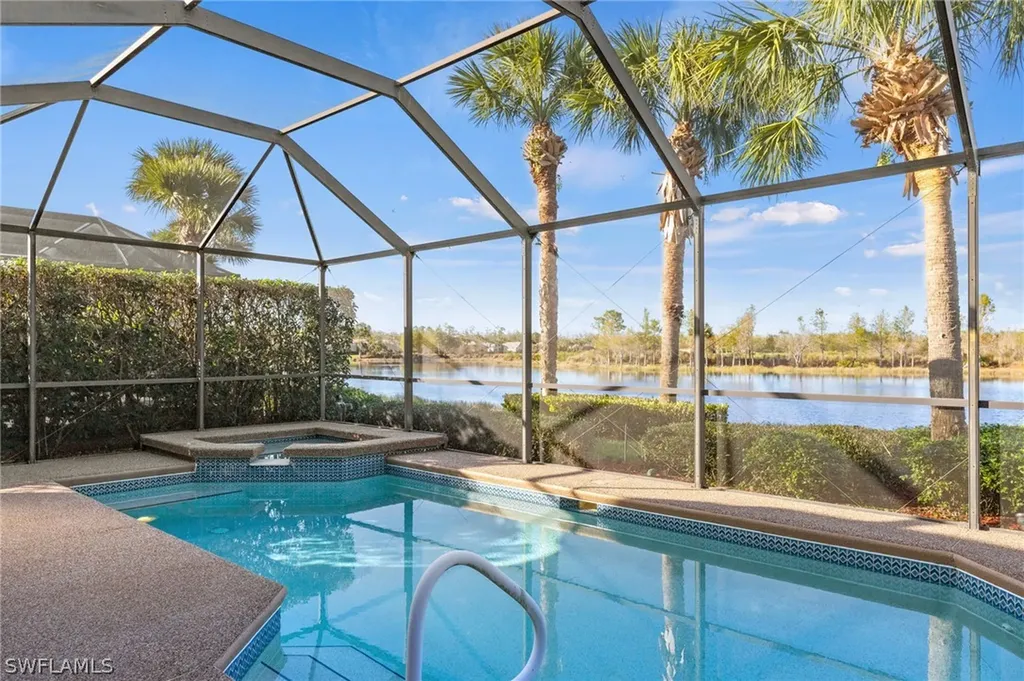 10015 Oakhurst Way Fort Myers FL 33913