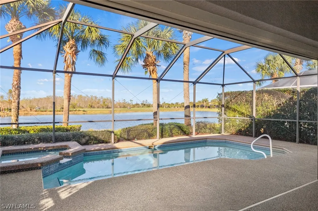 10015 Oakhurst Way Fort Myers FL 33913