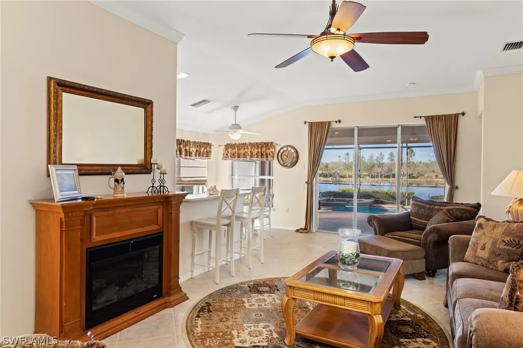 10015 Oakhurst Way Fort Myers FL 33913