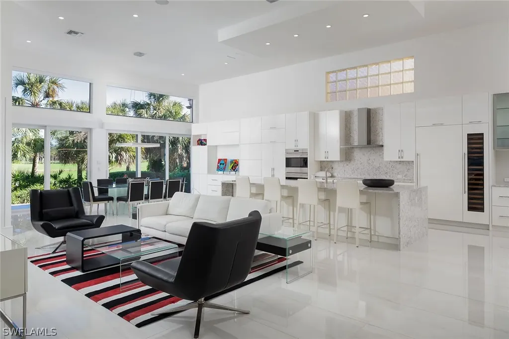 7918 Cocobay Drive Naples FL 34108