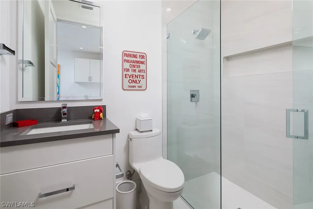 7918 Cocobay Drive Naples FL 34108