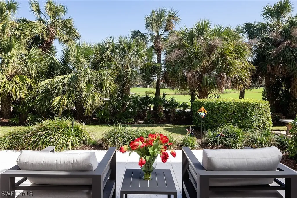 7918 Cocobay Drive Naples FL 34108