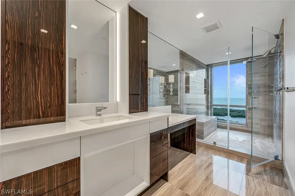 6897 Grenadier Boulevard Naples FL 34108