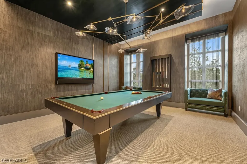 6897 Grenadier Boulevard Naples FL 34108