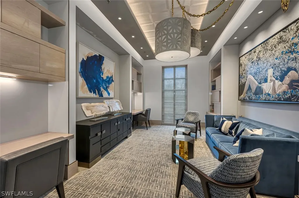 6897 Grenadier Boulevard Naples FL 34108