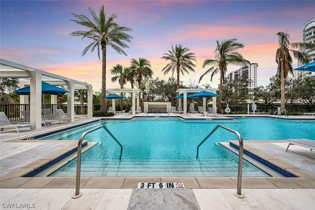 6897 Grenadier Boulevard Naples FL 34108