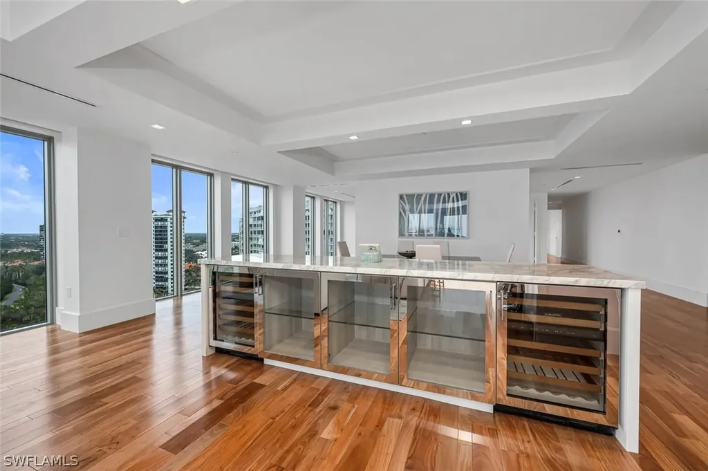 6897 Grenadier Boulevard Naples FL 34108