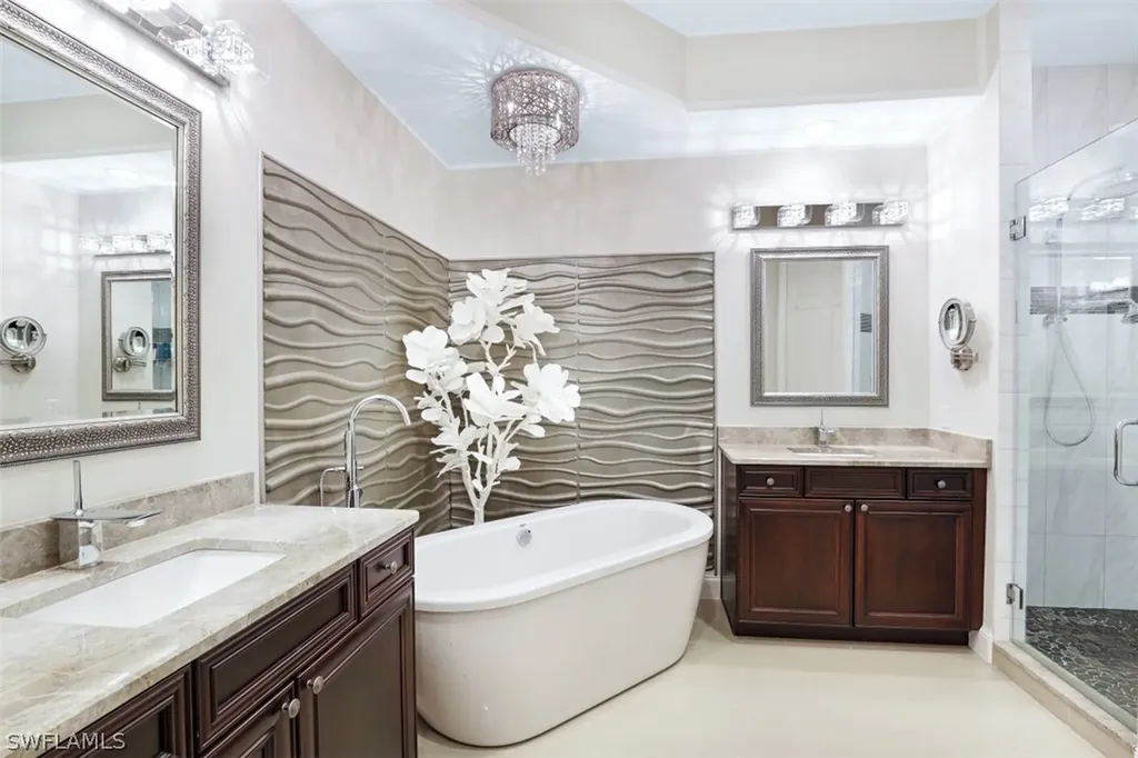 3220 Hamlet Drive Naples FL 34105