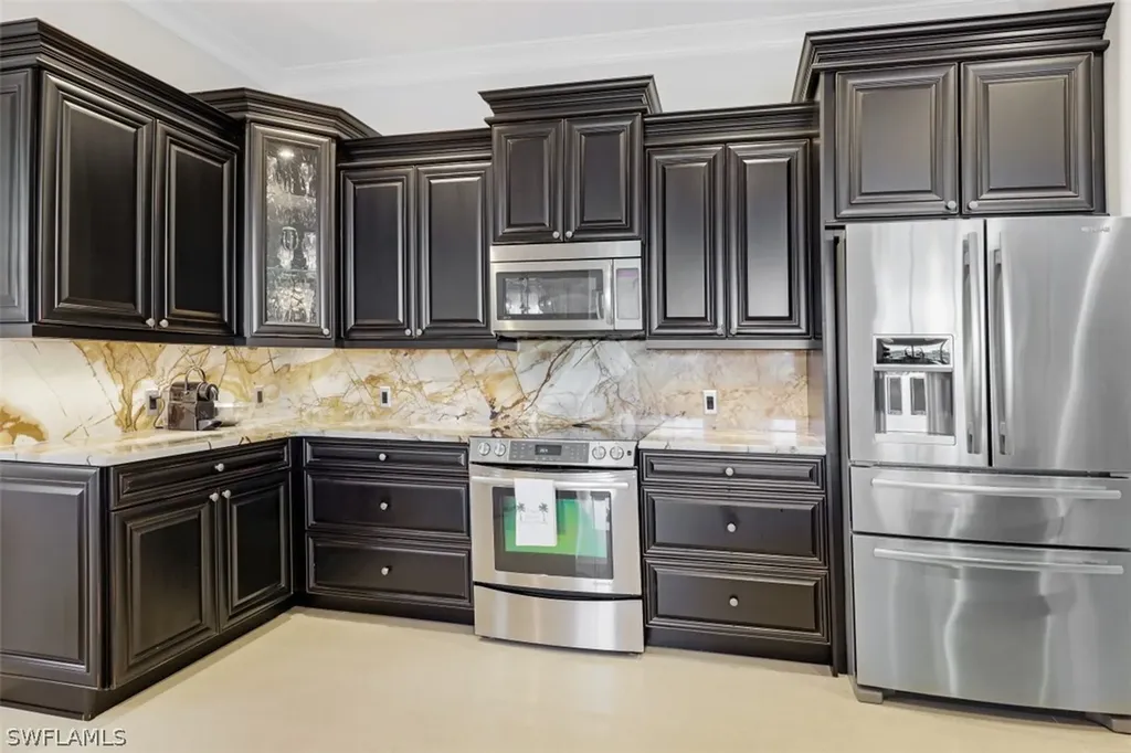 3220 Hamlet Drive Naples FL 34105